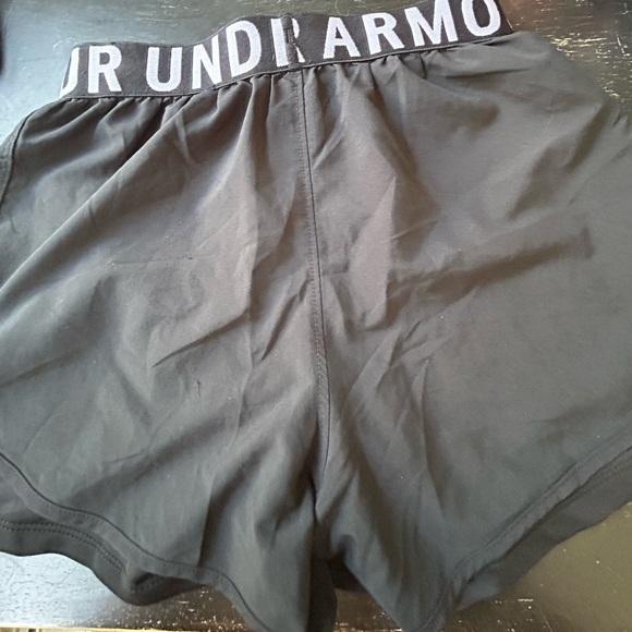 Under Armour Girls 2 in 1 shorts size YMD - Picture 4 of 6